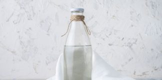 White vinegar as a herbicide White-vinegar-as-a-herbicide